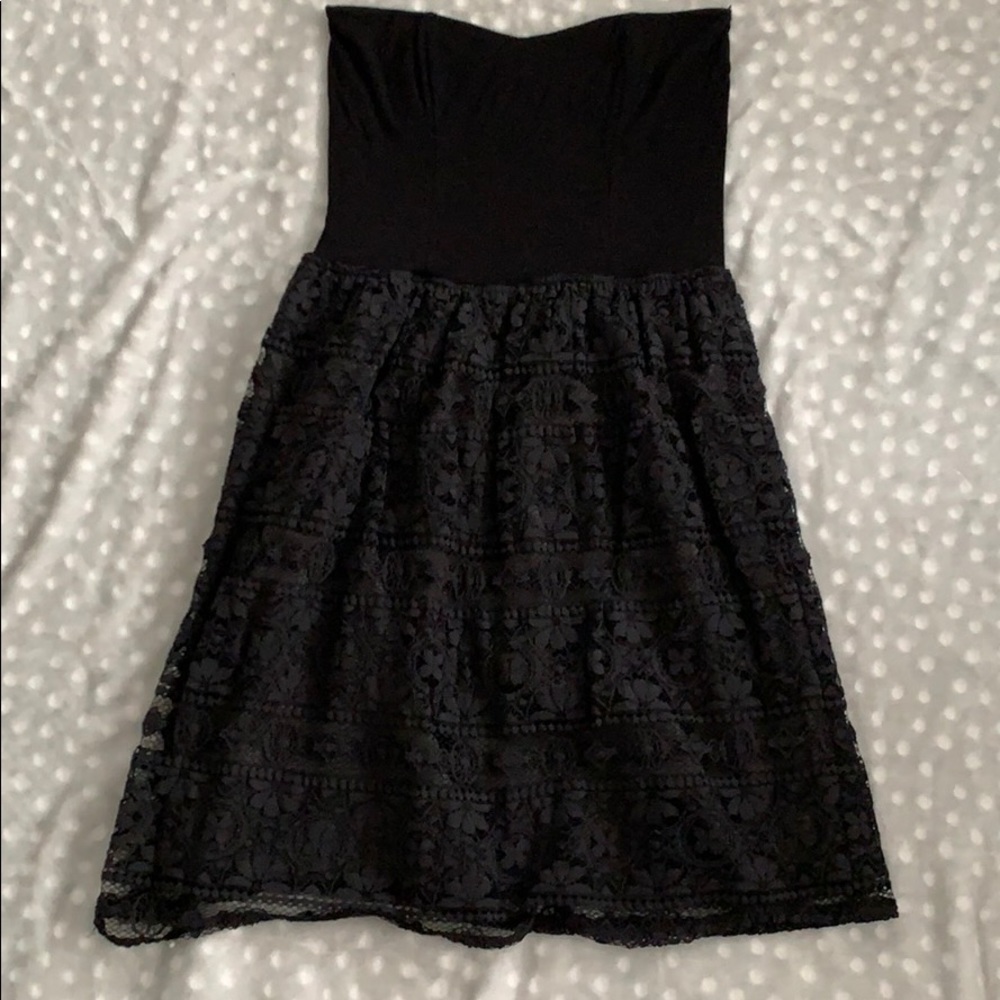 Strapless dress